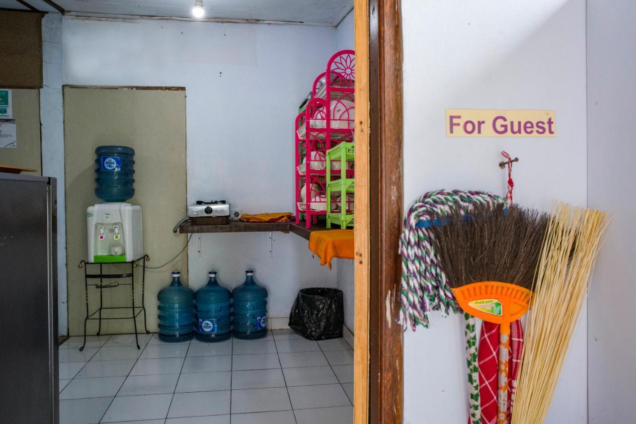 Van Santri Homestay Pemuteran エクステリア 写真