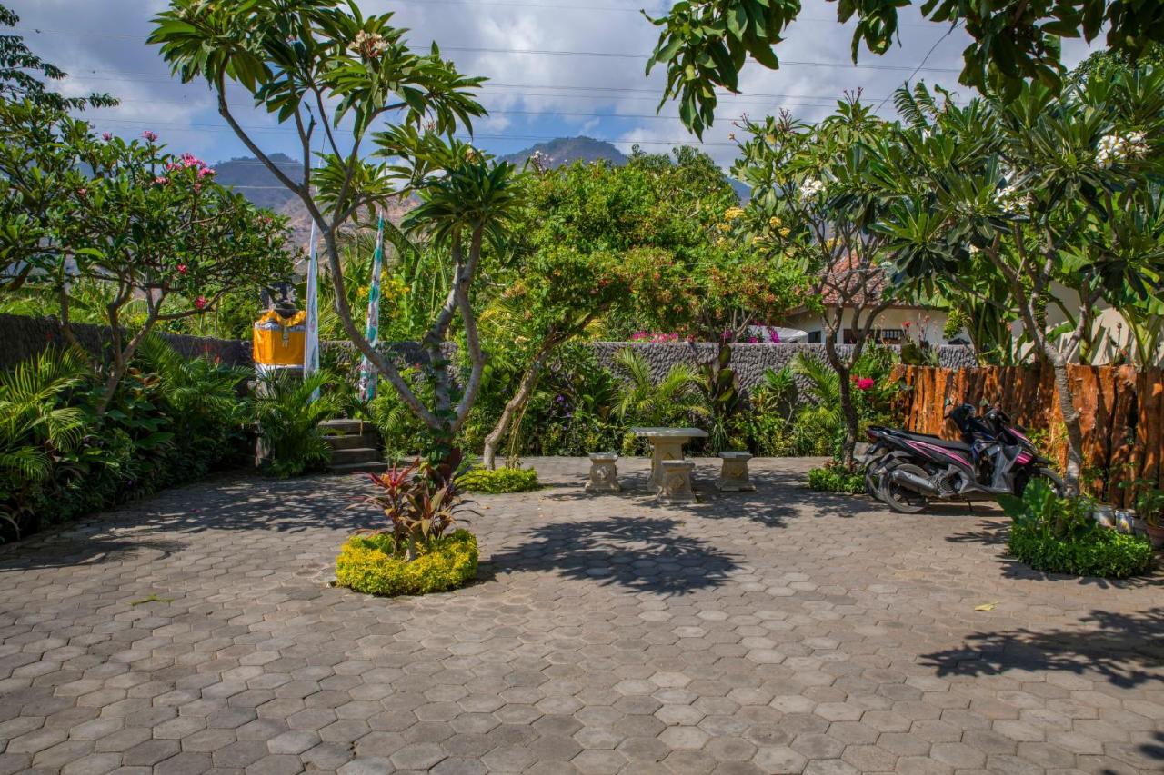Van Santri Homestay Pemuteran エクステリア 写真