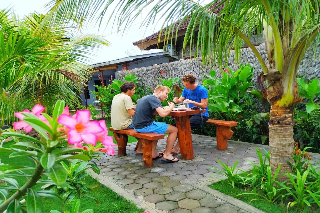 Van Santri Homestay Pemuteran エクステリア 写真